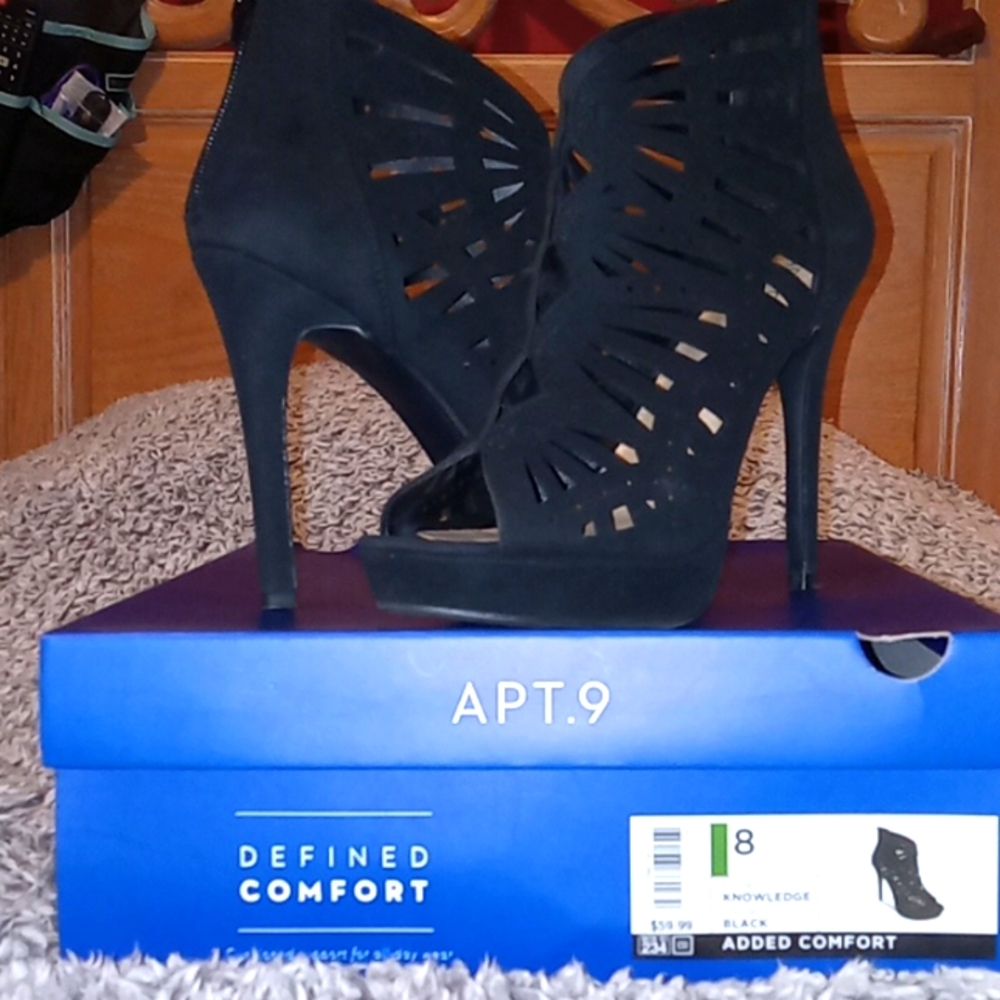 Apt. 9, Size 8, Black Knowledge Heels 👠